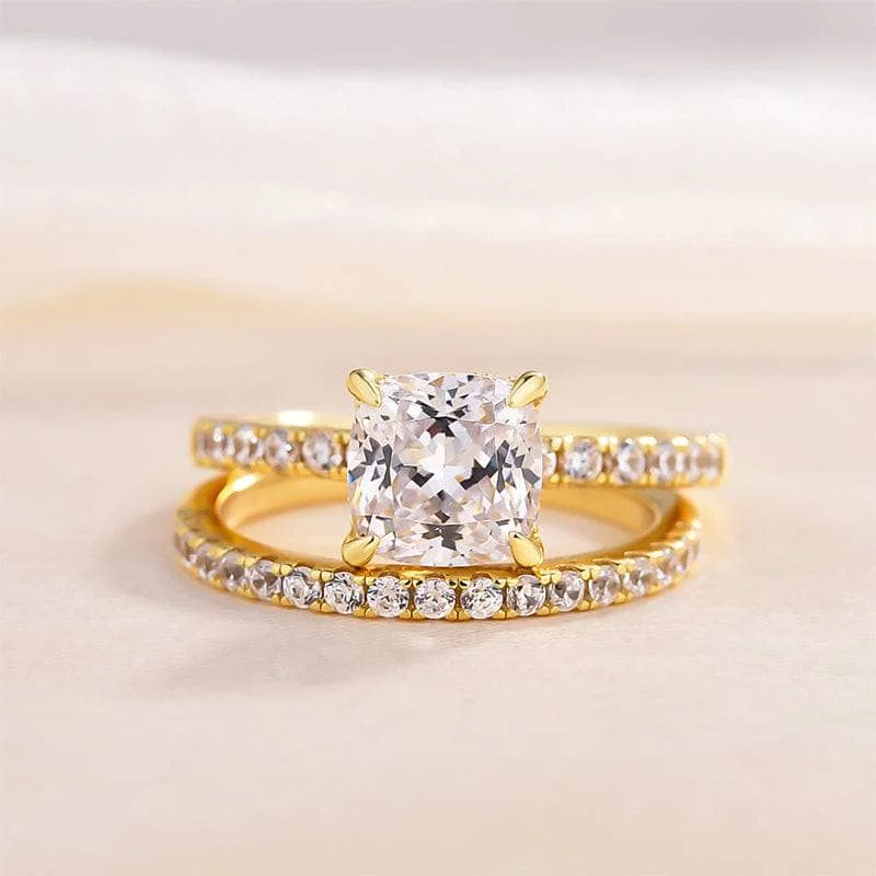 Designer women's rings-Yellow Gold 1.5 Carat Cushion Cut Ring Set