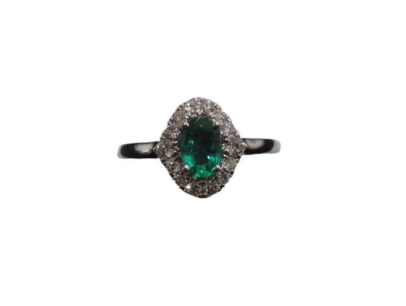 Women's vintage-inspired rings-Emerald Ring