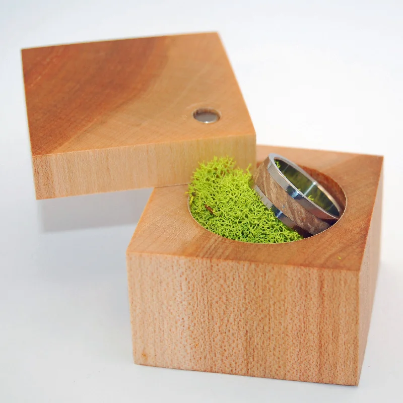 Women's formal rings-Light Maple Ring Box