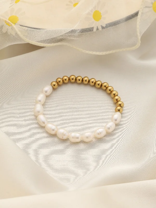 Affordable women's bangles-Pearl Splendor Bracelet