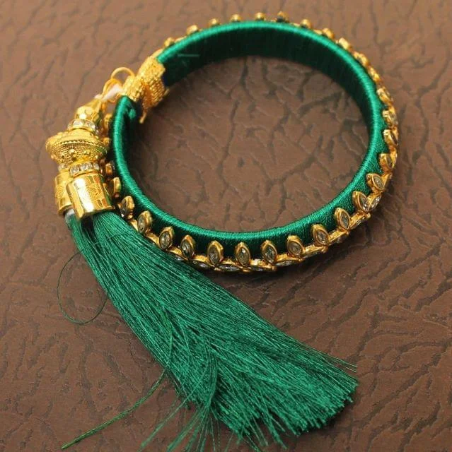 Women's ethical bangles-Designer Kundan Silk thread Adjustable Bracelet With Latkan Green