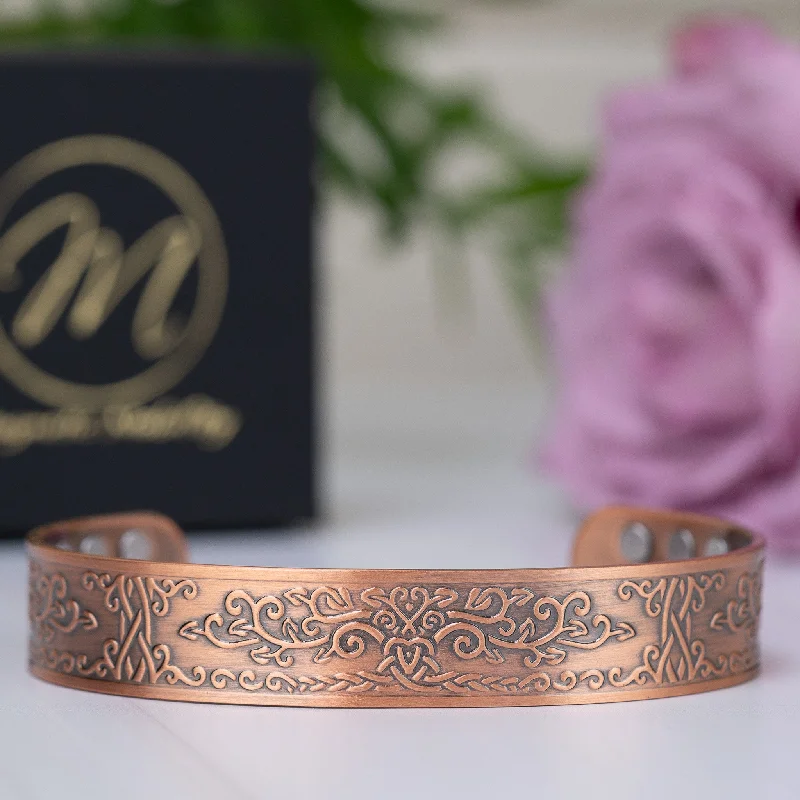 Women's heirloom bangles-Campion Copper Bracelet with 18 magnets