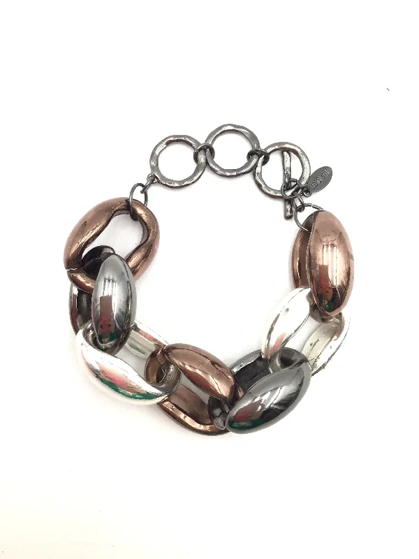 Designer women's bangles-Bracelet Charm By Cmc